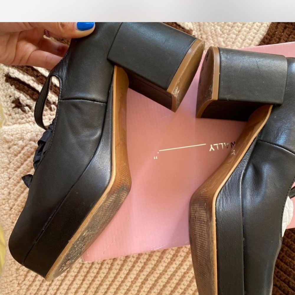 Intentionally Blank Chunky Mary Jane Heels - Picture 7 of 7